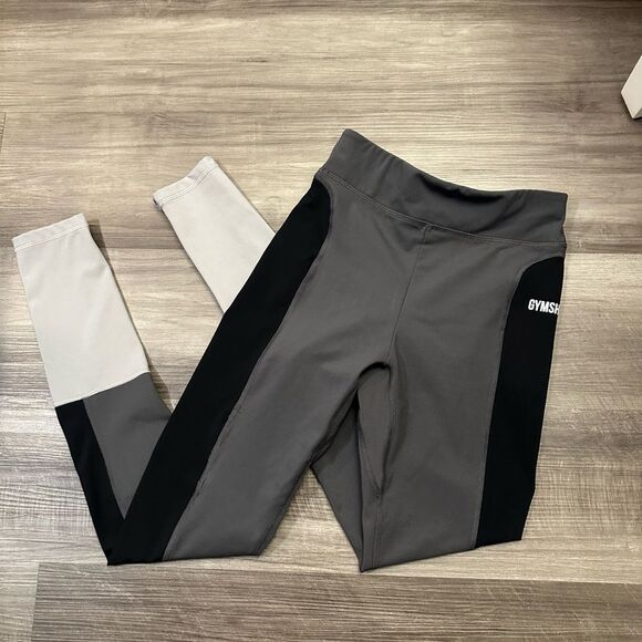 Gymshark Black & Gray High Rise Athletic Leggings Women's Size Small - Picture 1 of 7